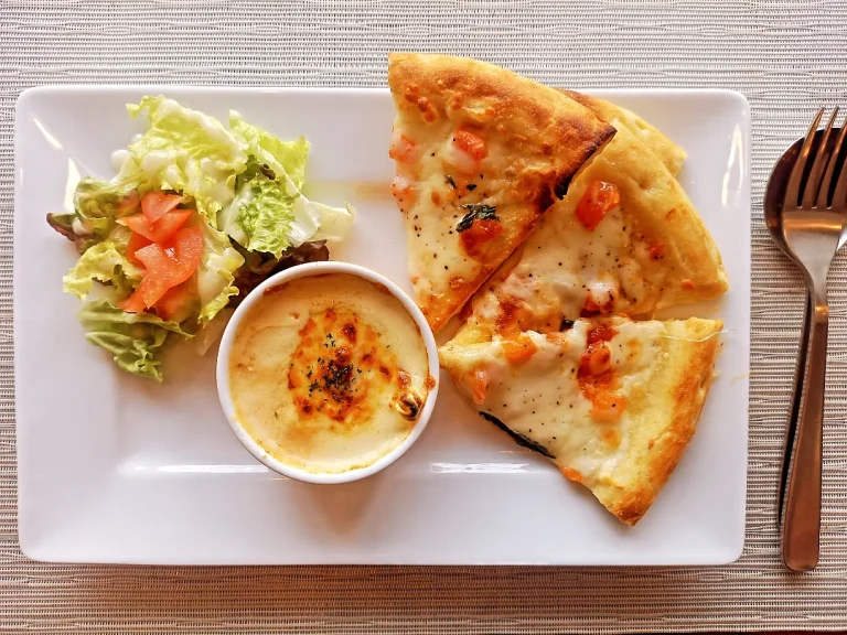 ピッツァ（ピザ）のこだわり 鳥取市「PASTA FRESCA」｜イタリア産チーズ×秘伝ソース